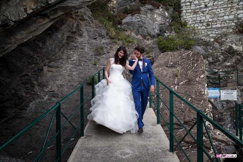 destination-wedding-italy-zoagli-castello-canevaro-photographer-beach-1