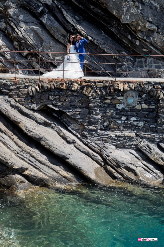 destination-wedding-italy-zoagli-castello-canevaro-photographer-beach-3