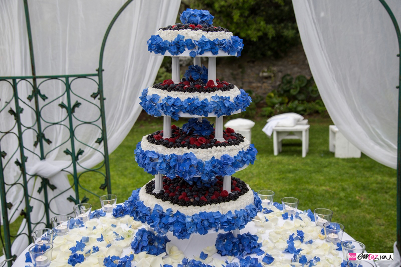 destination-wedding-italy-zoagli-castello-canevaro_wedding-cake-moment