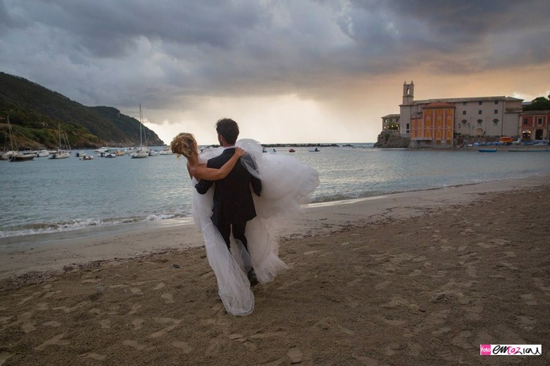 destination-wedding-photographer-italy-sestrilevante-grandhoteldecastelli-portofino-34