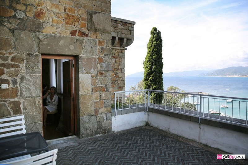 destination-wedding-photographer-italy-sestrilevante-grandhoteldecastelli-portofino-44